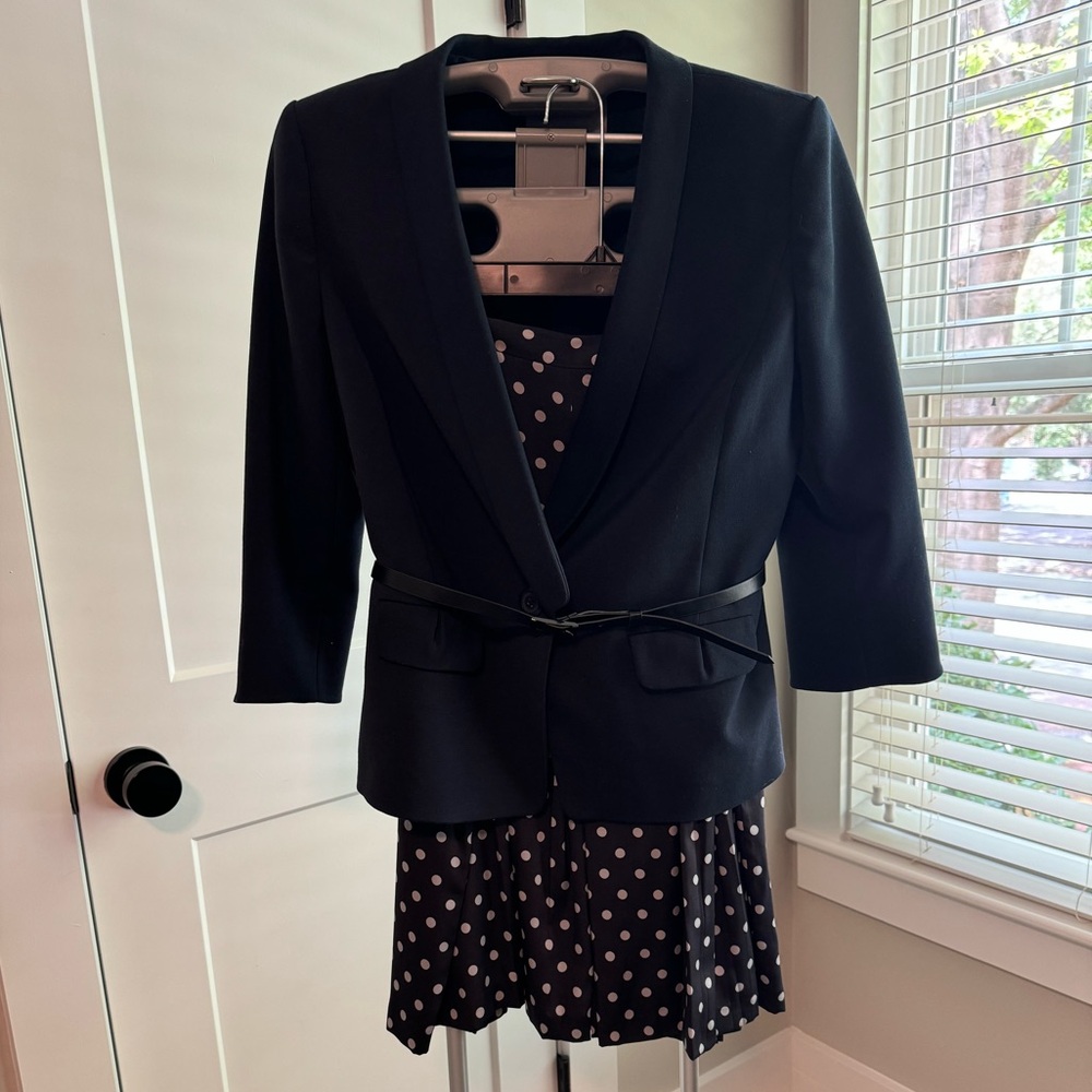Classiques Entier Navy Jacket / Skirt Set